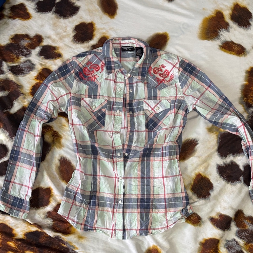 Wrangler Women's Pink & Navy Plaid Western Shirt